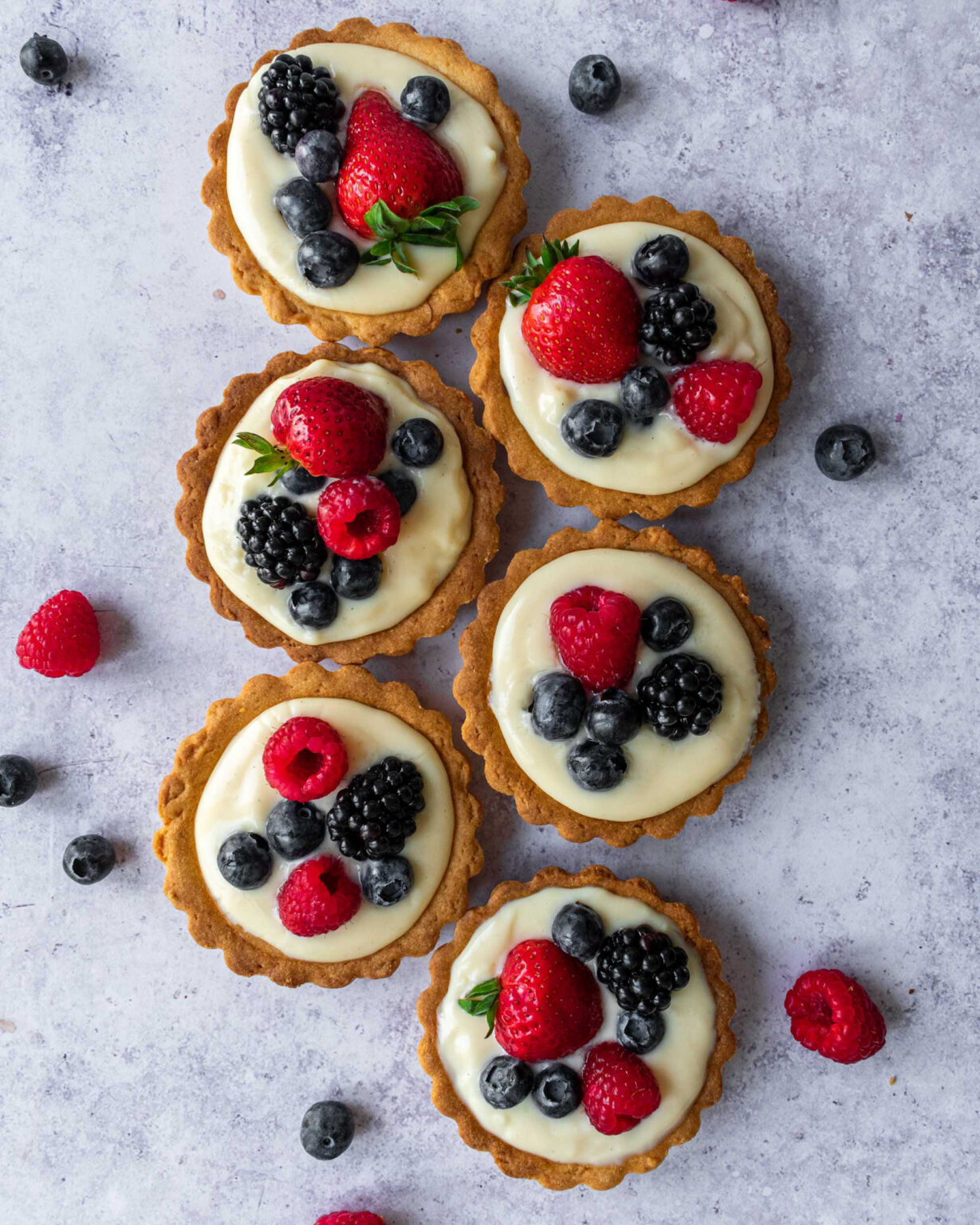 Mini Fruit Tarts - Apron & Whisk