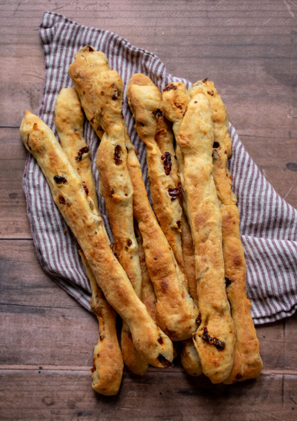 Sun-Dried Tomatoes Soft Breadsticks